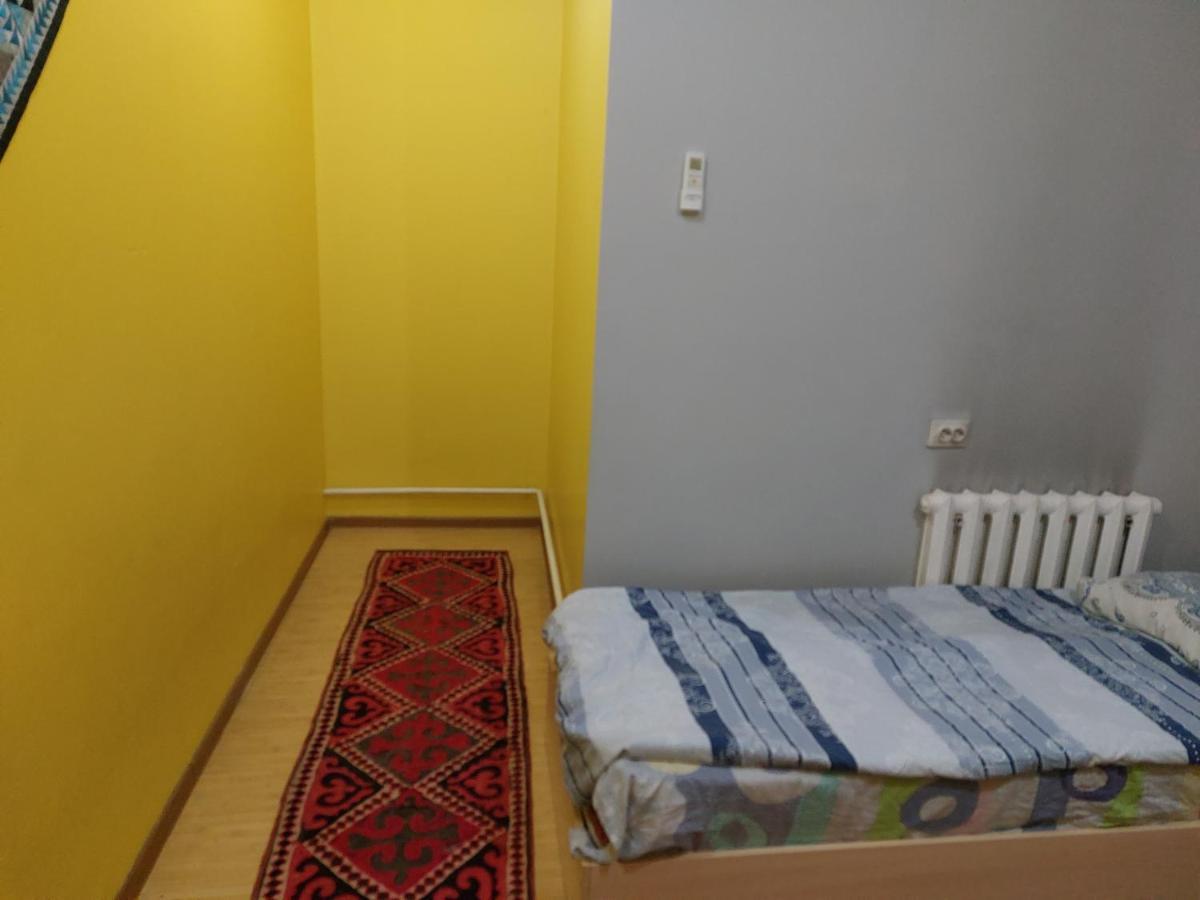 KONOK Center OSH Hotel Buitenkant foto